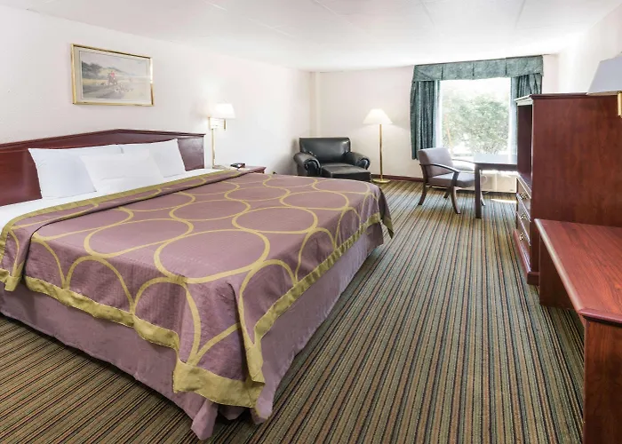 Super 8 By Wyndham 2* Columbus