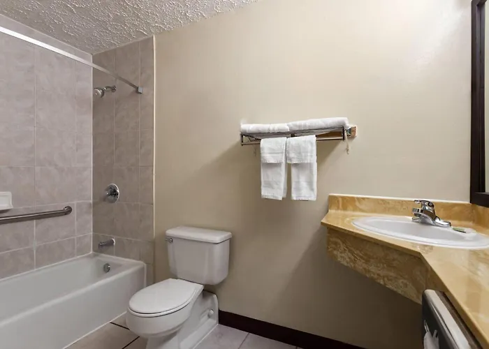 Super 8 By Wyndham Hotel