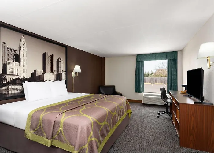Super 8 By Wyndham Hotel 2*