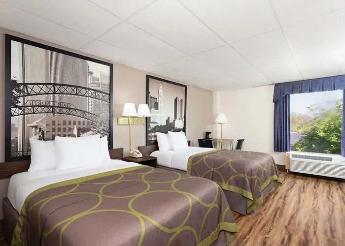 Super 8 By Wyndham Hotel Columbus