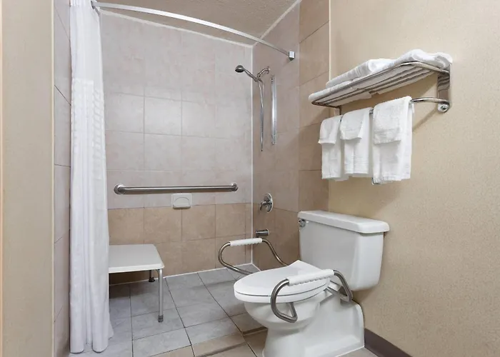 Hotel Super 8 By Wyndham Columbus